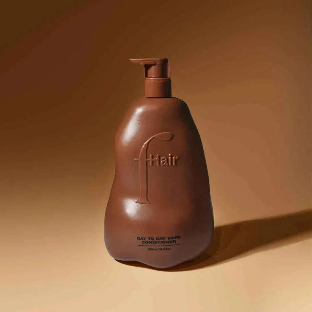 Daily-use conditioner bottle for soft, hydrated hair